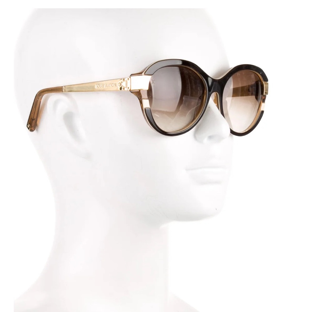 Louis Vuitton sunnies